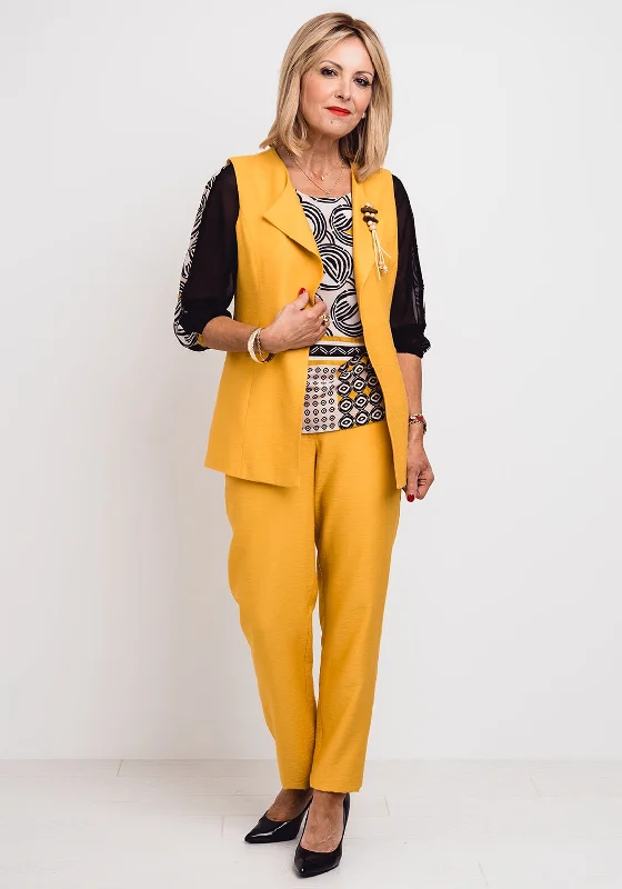 Jackets Hardshell-Meri Esca Brooch Trim Waistcoat, Mustard